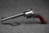 Ruger New Model Super Blackhawk 44 Magnum 7.5" Barrel - 1 of 2