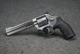 Smith & Wesson 686 Plus 357 Magnum 6" Barrel - 1 of 2