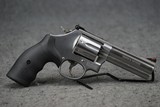 Smith & Wesson 686 Plus 4.125" Barrel 357 Magnum 7 Shot - 2 of 3