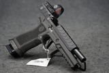 BNIB - JUST ARRIVED SIG CUSTOM WORKS MAX MICHEL P320 WITH 4 MAGS - 3 of 3