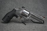 Smith & Wesson 686 4.125" Barrel 357 Magnum - 2 of 3