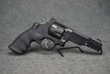 Smith & Wesson M&P R8 Performance 357 Mangum 5" Barrel - 2 of 3