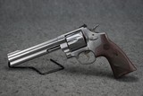 Smith & Wesson 629 Deluxe 44 Magnum 6.5" Barrel - 1 of 2