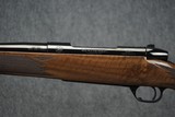 Weatherby Mark V Deluxe 300 Weatherby Magnum 26" Barrel - 8 of 10