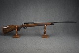 Weatherby Mark V Deluxe 300 Weatherby Magnum 26" Barrel - 1 of 10