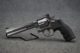 Smith & Wesson 686 357 Magnum 6" Barrel - 1 of 2