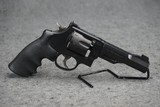 Smith & Wesson 327 TRR8 357 Magnum 5