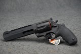 Taurus Raging Hunter 460 S&W Magnum 6.75