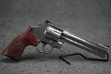 Smith & Wesson 686 Plus Deluxe 357 Magnum 6