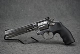 Smith & Wesson Model 617-6 22 LR 6