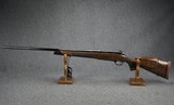 Weatherby Mark V Deluxe 300 Wby Mag 26