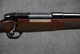 Weatherby Mark V Deluxe 300 Wby Mag 26