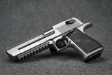 Magnum Research Desert Eagle Mark XIX 50 AE 6