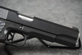 Dan Wesson 1911 Valor 45 ACP 5