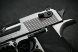 Magnum Research Desert Eagle Mark XIX 50 AE 6