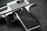 Magnum Research Desert Eagle Mark XIX 50 AE 6