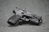 Smith & Wesson M&P9 M2.0 OR Compact Bundle 9mm 4