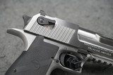 Magnum Research Desert Eagle Mark XIX 50 AE 6