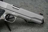 Dan Wesson Valor 45 ACP 5