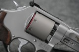 Smith & Wesson 986 Performance Center 9mm 2.5” Barrel - 13 of 15