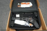 **BNIB** TAURUS RAGING HUNTER 44MAG 8.37