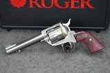 ***BNIB*** *Lipsey's Exclusive* Ruger Blackhawk Flattop 357 Magnum,9mm 5.5