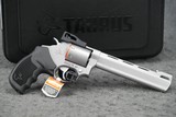 *BNIB* Taurus 692SS (Stainless) 357 Magnum | 38 Special | 9mm - 1 of 3