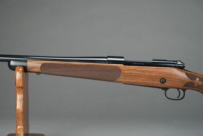 WINCHESTER M70 SUPER GRADE WALNUT, 6.5PRC, 24