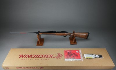 WINCHESTER M70 SUPER GRADE WALNUT, 6.5PRC, 24