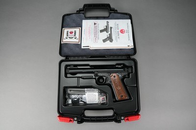 RUGER MARK IV 22/45 COLLECTOR'S SERIES, .22LR, 5.5