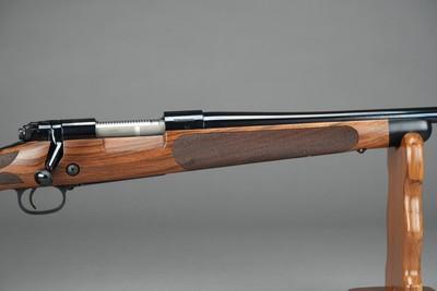 WINCHESTER M70 SUPER GRADE WALNUT, .308 WIN, 22