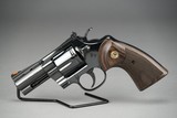 COLT PYTHON, .357 MAGNUM, 3