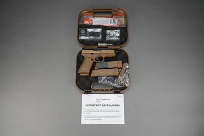 GLOCK 19XV MOS, 9MM, DAVIDSON'S EXCLUSIVE THREADED BARREL / 19+1 *BNIB* - Image 3 of 3