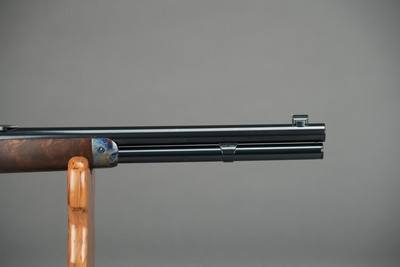 WINCHESTER 1892 DELUXE SHORT RIFLE 45 COLT LIMITED EDITION *BNIB* - Image 8 of 10