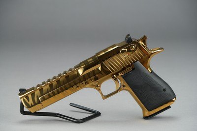 MAGNUM RESEARCH DESERT EAGLE 50AE GOLD TIGER STRIPE *FACTORY BLEM* - Image 2 of 3