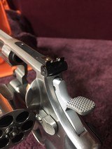 Smith and Wesson Model 629-4 Classic Satin Stainles Steel Double Action, 44 Magnum Revolver. - 3 of 10