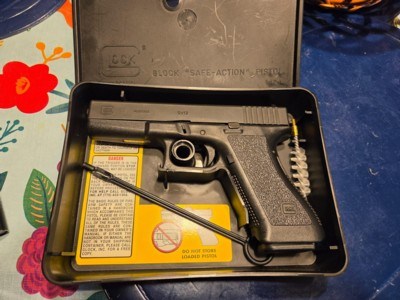 Glock 17 generaration 2 made 1990 9mm - Image 10 of 11