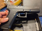 Glock 17 generaration 2 made 1990 9mm - Image 3 of 11
