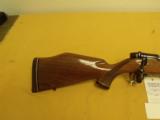 Weatherby, Mark V Deluxe, .300 Wby. Mag., 24