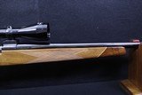 Weatherby Mark V Deluxe .378 Wby. Mag. - 4 of 8