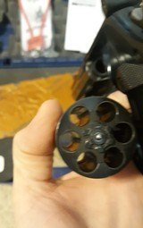 Smith and Wesson 586-8 357 Magnum 4 inch barrel - 2 of 12