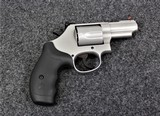 Smith & Wesson Model 69 Combat Magnum in caliber 44 Magnum - 1 of 2