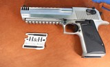 MAGNUM RESEARCH DESERT EAGLE MK XIX .44 MAG ORIG. CASE - 1 of 20