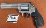 SMITH & WESSON 686+ .357 MAG
150854 - 22 of 25