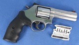 SMITH & WESSON 686 DIST. COMBAT .357 MAG 164222 - 23 of 25