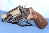 SMITH & WESSON 327 .357 MAG 170245 - 10 of 25