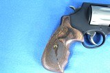 SMITH & WESSON 327 .357 MAG 170245 - 7 of 25