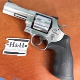 SMITH & WESSON 610 10MM /.40 S&W 12463 - 15 of 25