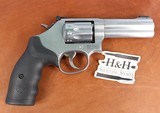 SMITH & WESSON 617 .22LR 160584 - 23 of 25