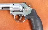 SMITH & WESSON 617 .22LR 160578 - 18 of 25